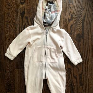 🚫SOLD🚫 Burberry baby girl velour one piece